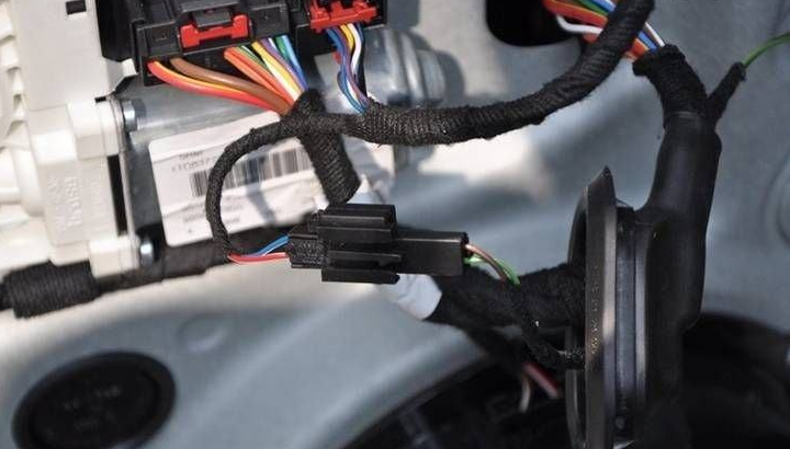 純干貨！汽車電線束中膠帶的應用與分析！